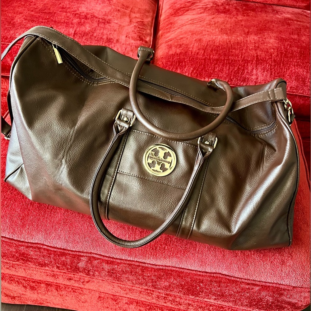 Tory bunch duffle bag